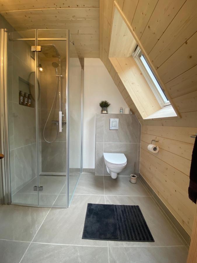 איילססטאד'יר Hengifosslodge Tiny Houses מראה חיצוני תמונה